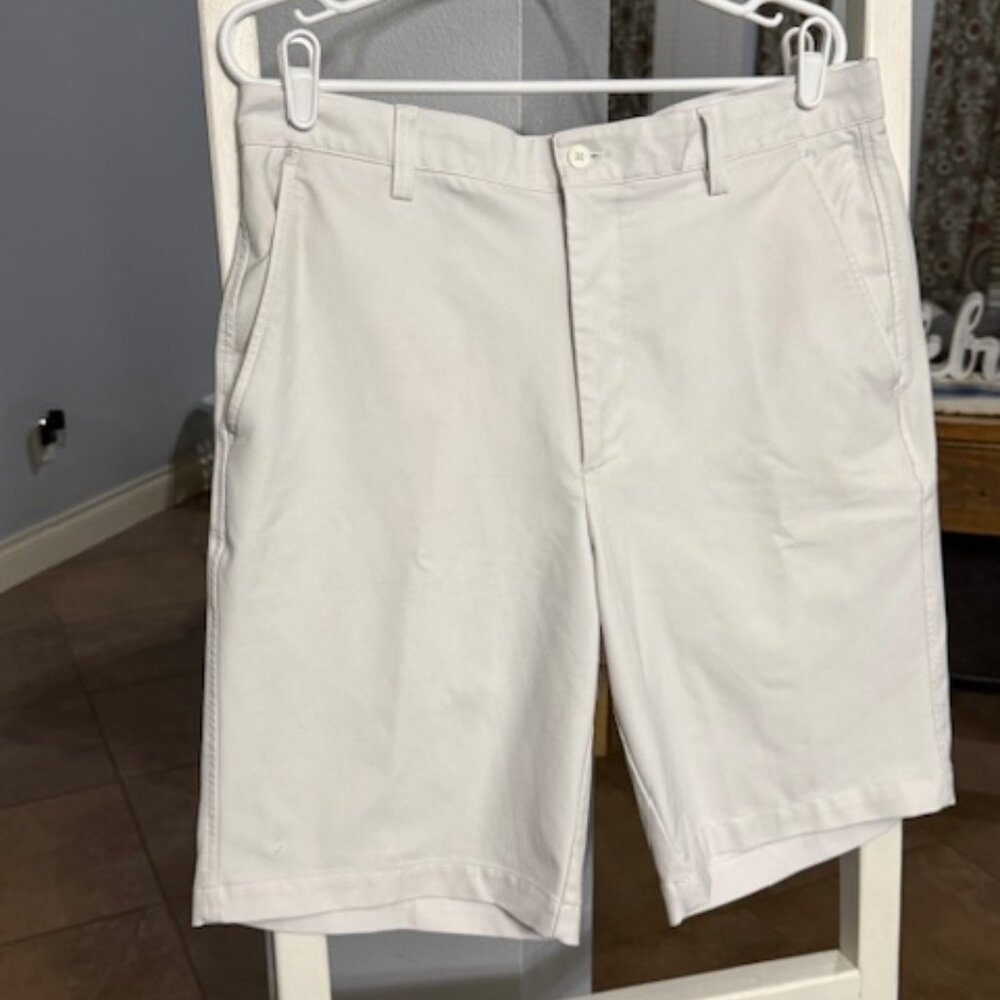 Men's White Golf Shorts FJ size 34 waist